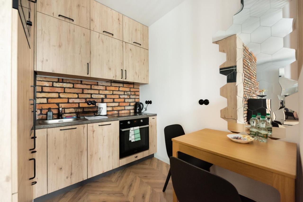 Woronicza 80 Modern Butas *