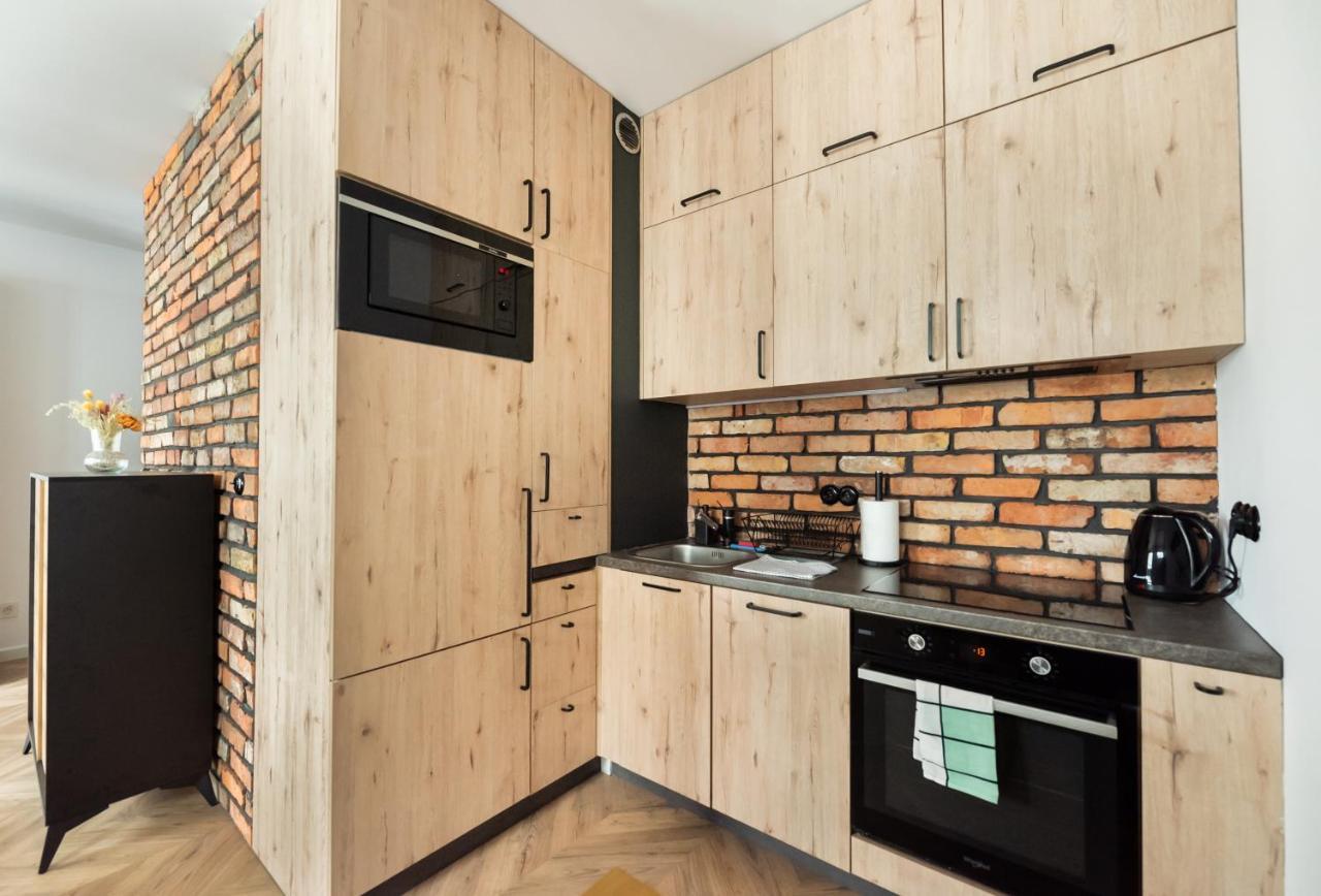 Butas Woronicza 80 Modern *